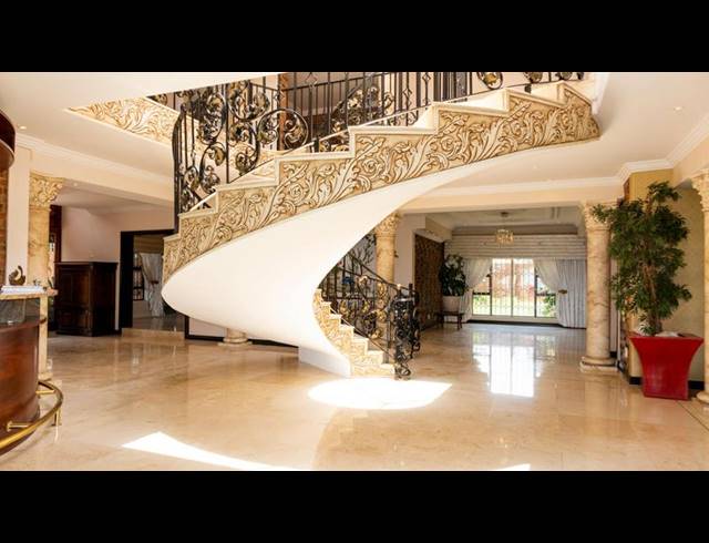 5 BEDROOM HOUSE FOR SALE IN BRIDLE PARK